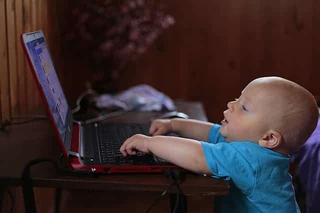 kid 1520705 640 | Hétmérföldes Supinált Gyerekcipő Webáruház Személyes átvétel rendelés után Debrecenben